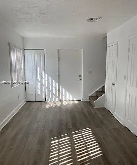 5960 NE 5th Ct #4 — Photo 10