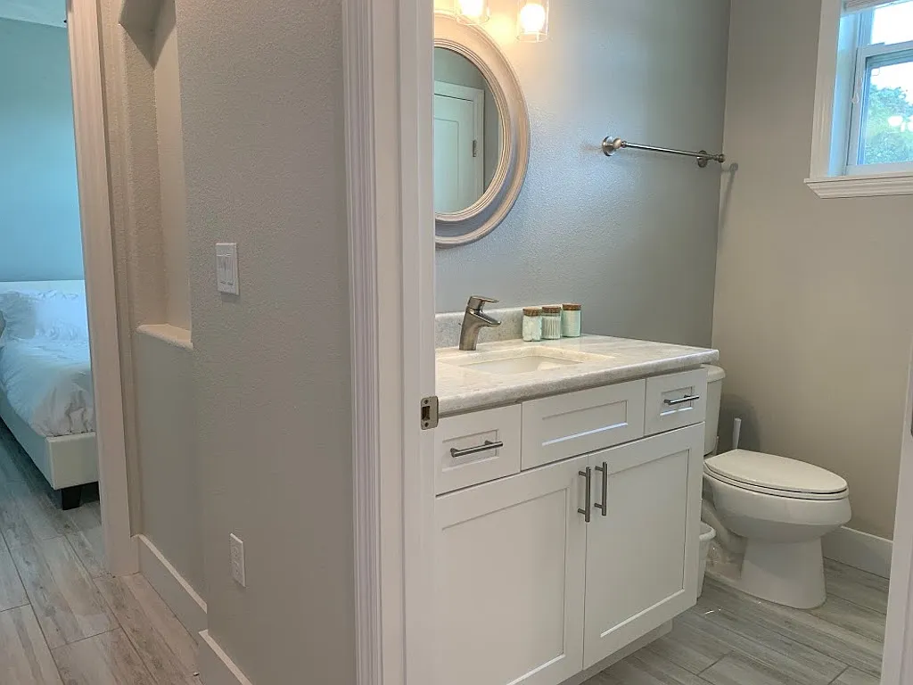 2 bed, 882 sqft, $2,150 — Photo 4