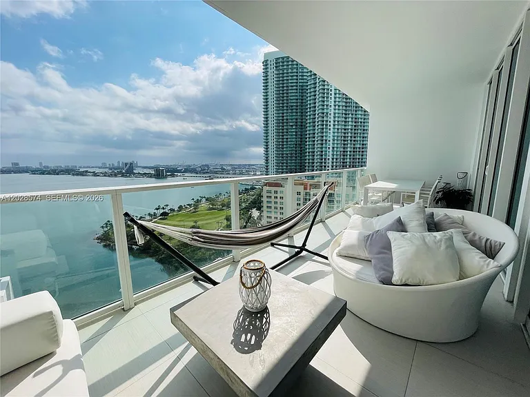 2020 N Bayshore Dr #2008 — Photo 29