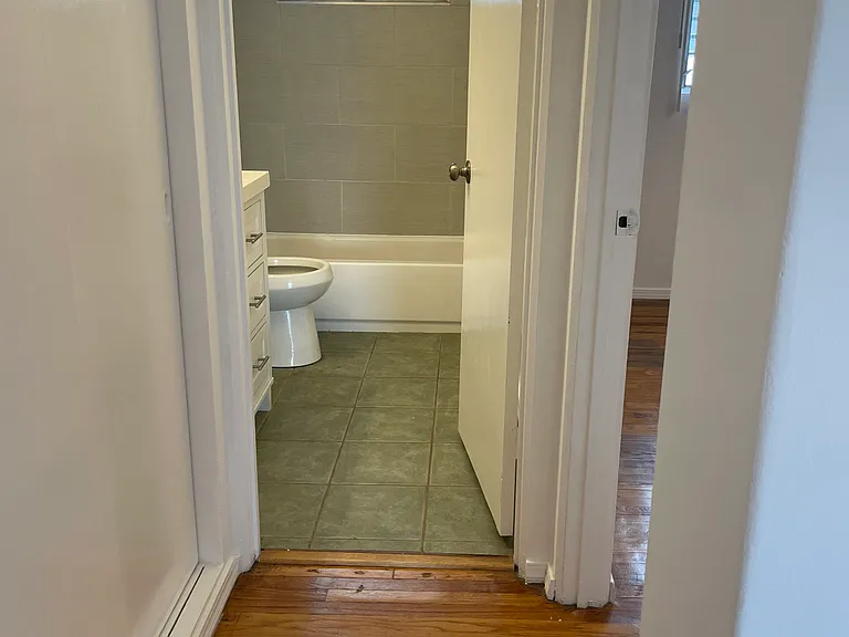 1333 N Fuller Ave #8 — Photo 7