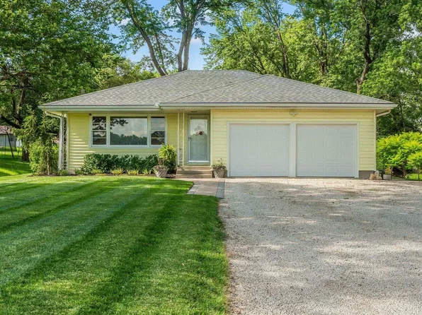1150 NW 35th St, Topeka, KS 66618
