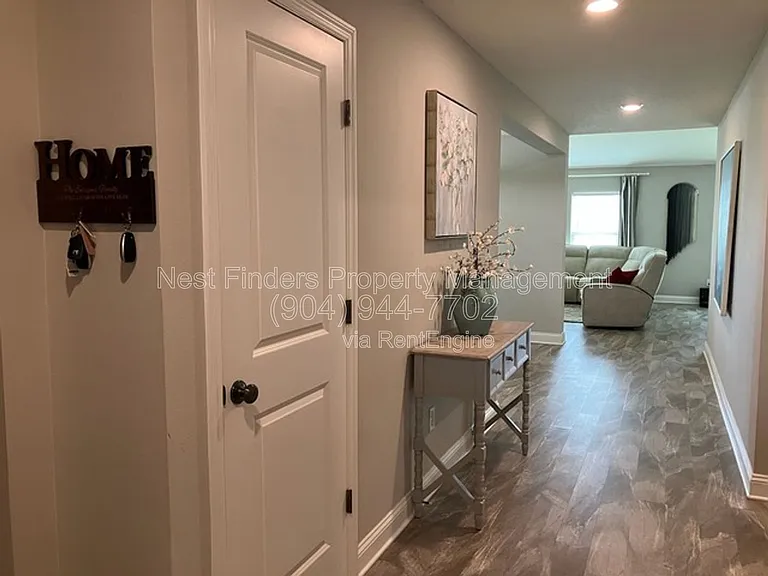 7842 Sunnydale Ln — Photo 4