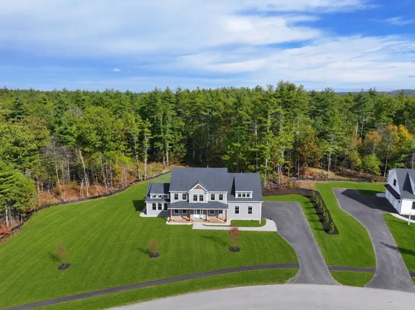 15 Hayes Woods Ln, Groton, MA 01450
