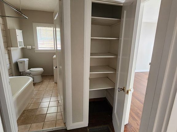 5th image of 560 S 7th St #267
