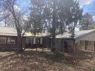 7582 E State Road 54, Bloomfield, IN 47424