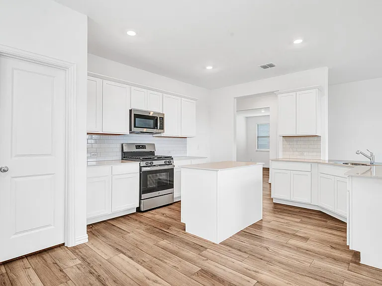 5108 Wilder Ave — Photo 11