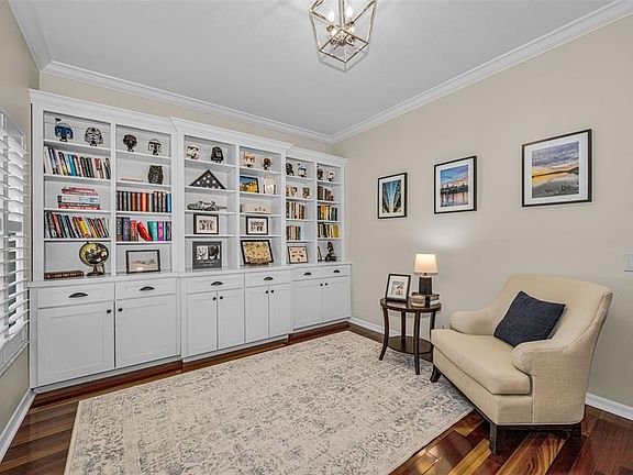 2nd image of 5820 Tulip Flower Dr