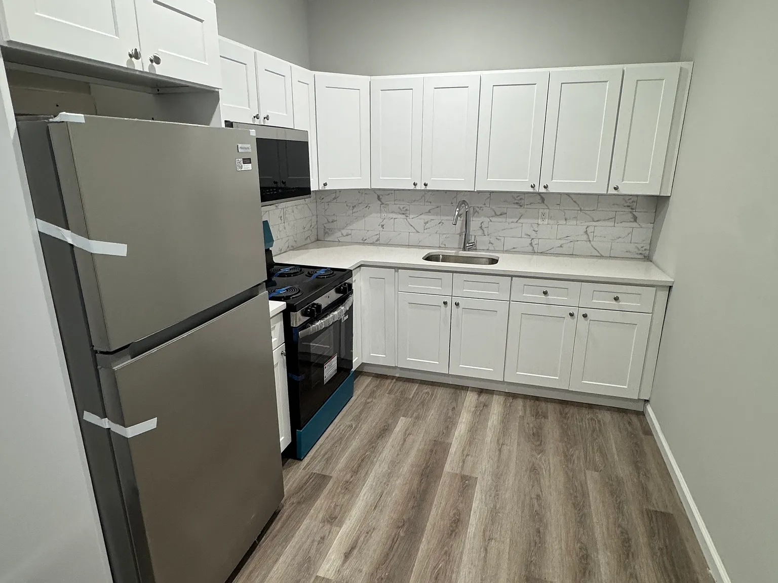 1 bed, $2,045 — Photo 3