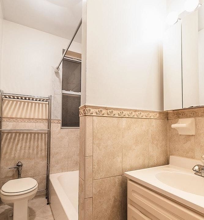 1st image of 201 W 92nd St APT 2I