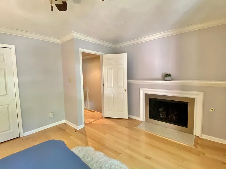 410 N Park Ave — Photo 20