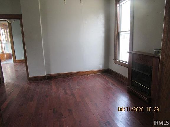 5th image of 450 S Jefferson St
