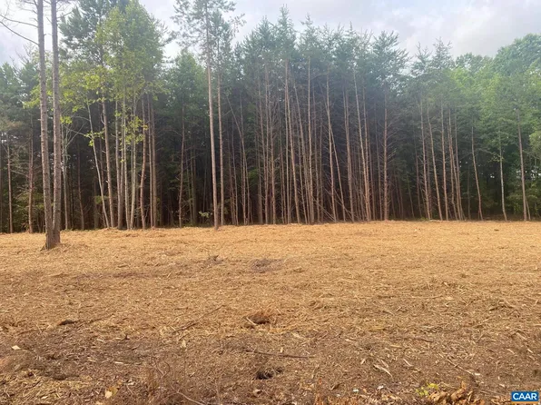 Glenmore Rd, Scottsville, VA 24590