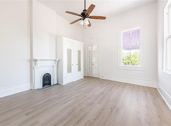 4th image of 2832 Bell St Unit B