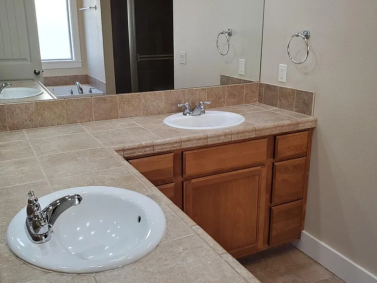 Master bath dual sinks