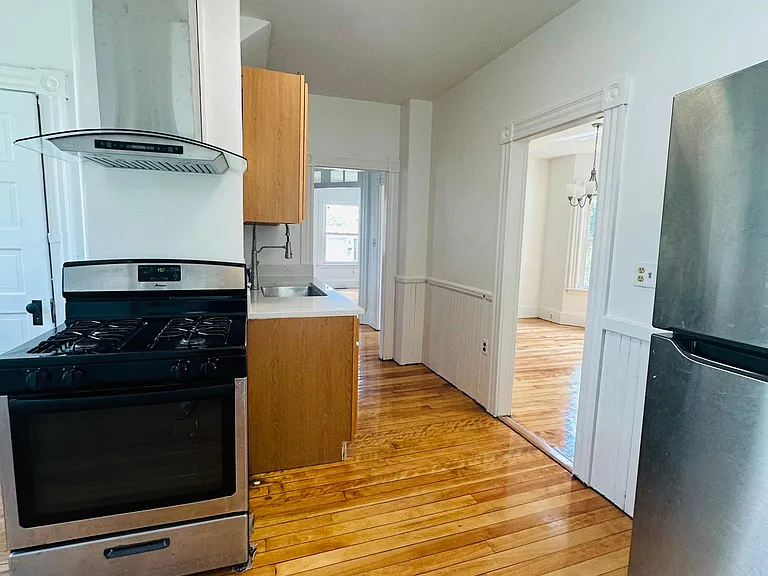 182 East St — Photo 21