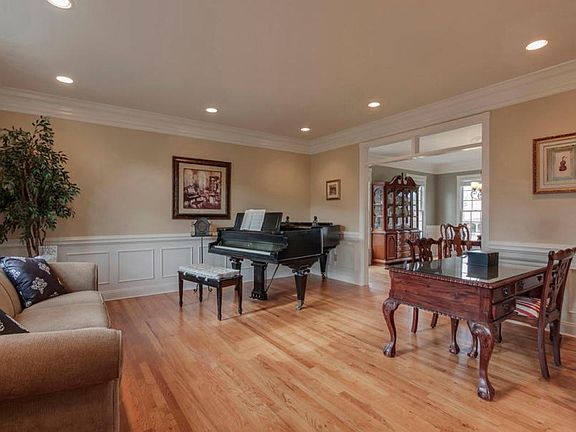 5th image of 12113 Southwick Cir