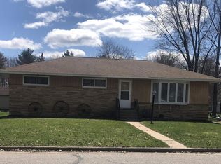 970 Center St, Wisconsin Rapids, WI 54494