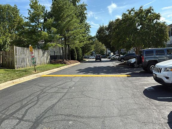 5th image of 5761 Suitland Rd