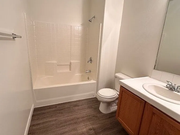 706 Orchid Dr — Photo 6