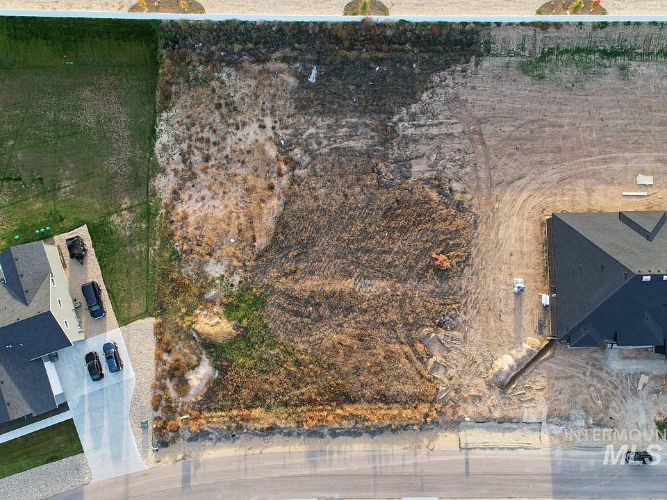 2nd image of 24501 Himark Way