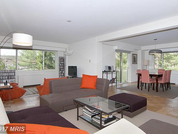 5th image of 4201 Cathedral Ave NW APT 1004W