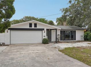 907 S Florida Ave, Tarpon Springs, FL 34689