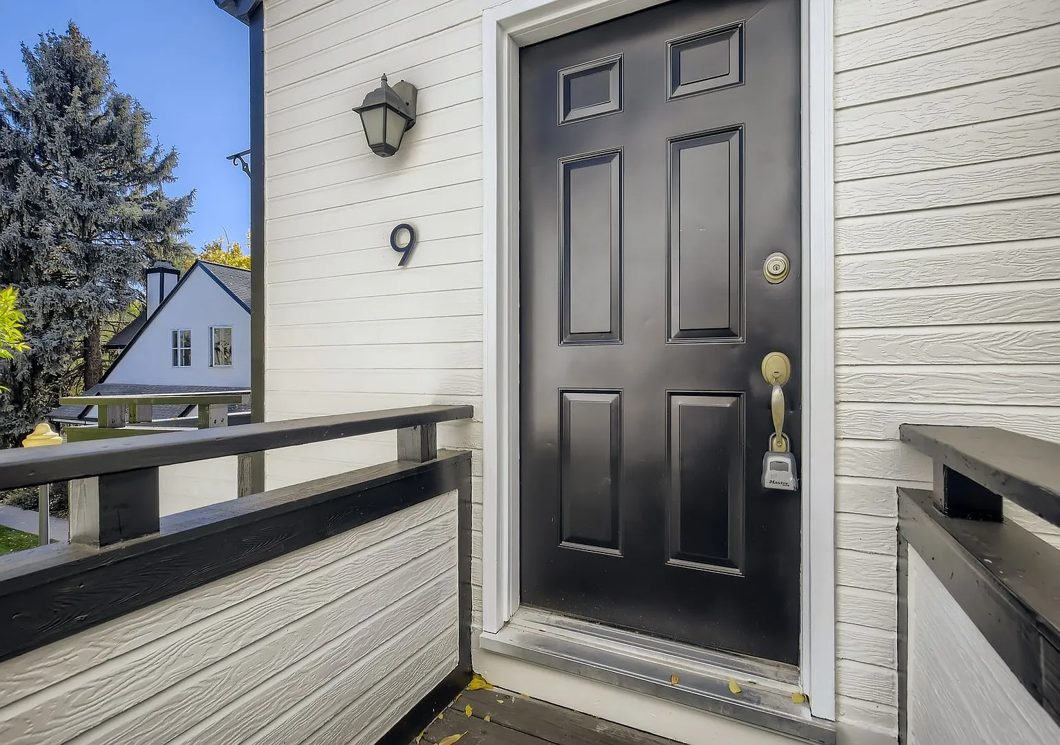 Downtown 2 BDR / 2BA - Walk to Everything — Photo 4