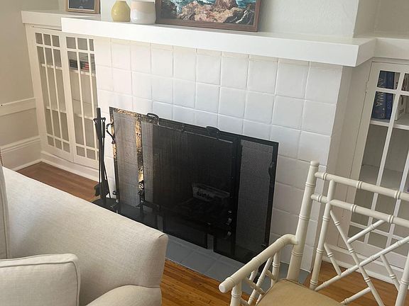 2nd image of 3018 Steiner St