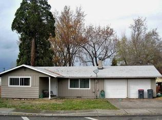 7955 Ajax Ave, White City, OR 97503
