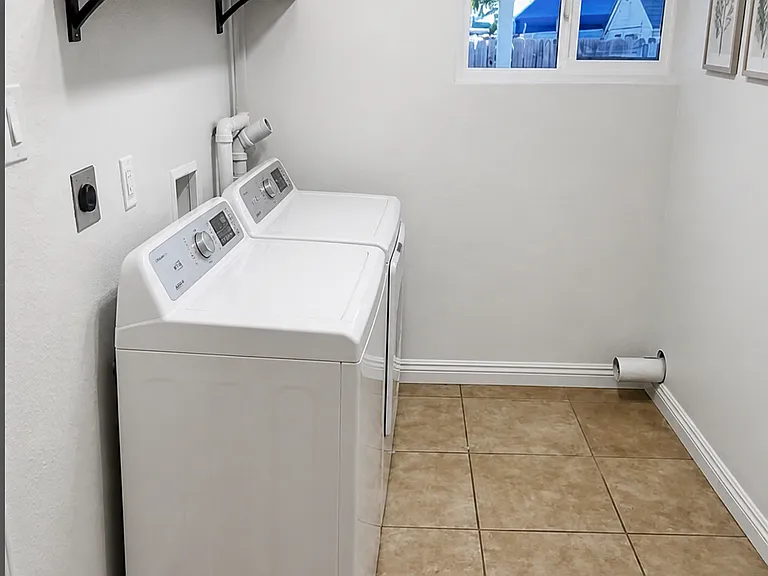 835 E Nocta St — Photo 10