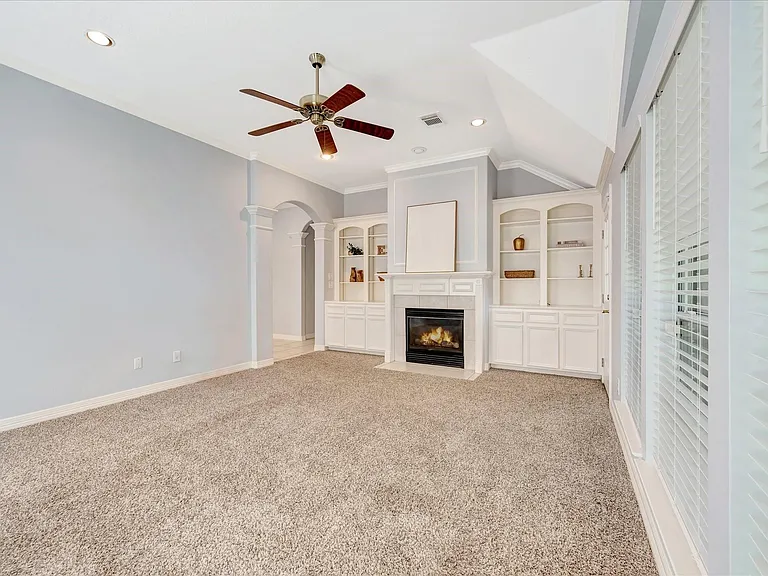 2421 Baycrest Dr — Photo 22