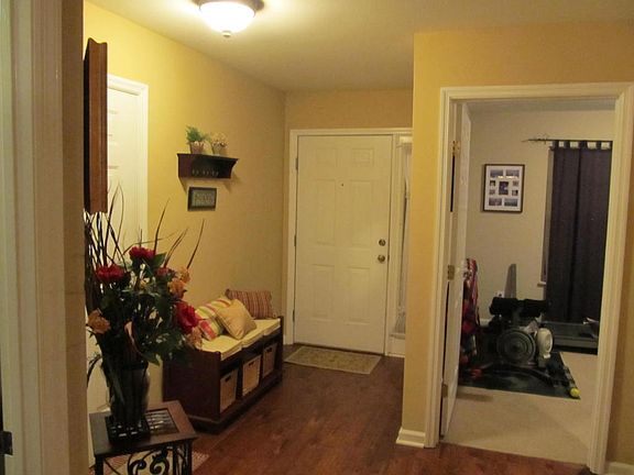3rd image of 8516 Wisteria Way