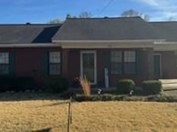 227 Van Voris St, Batesville, MS 38606