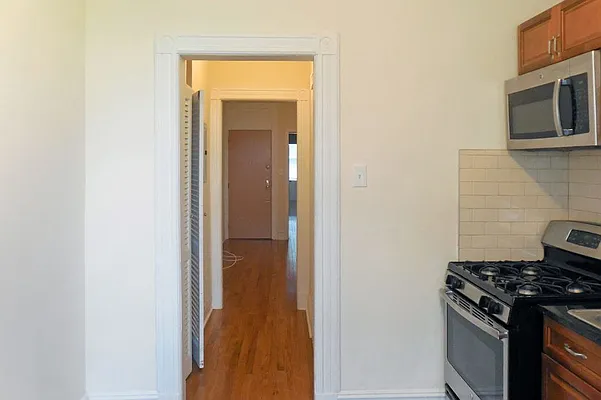 Rented by Horowitz Real Estate | media 10