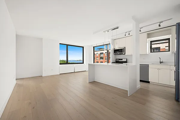 Rented by Compass | media 9