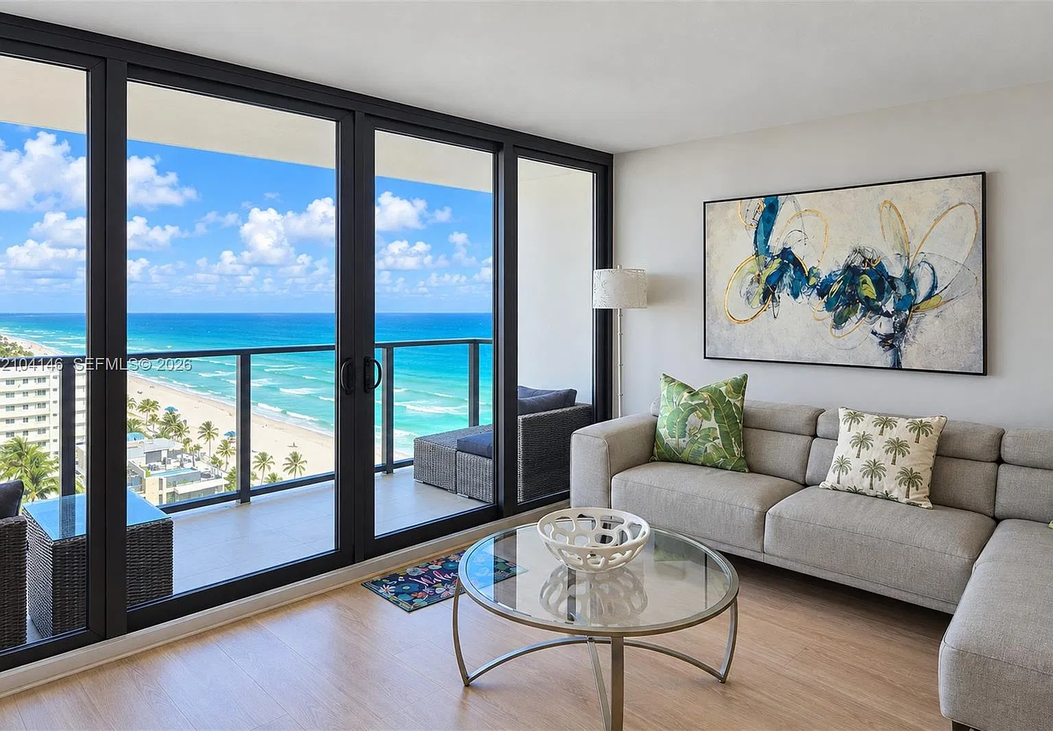 Catania Condo — Photo 2
