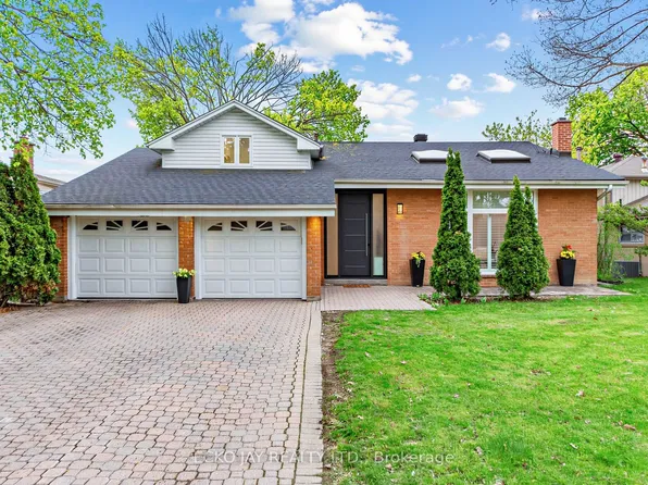 27 Silkwood Cres, Toronto, ON M2J 1H1