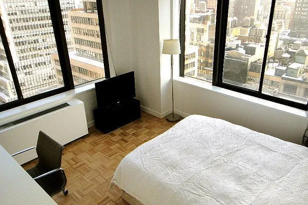 Rented by Keller Williams NYC | media 26