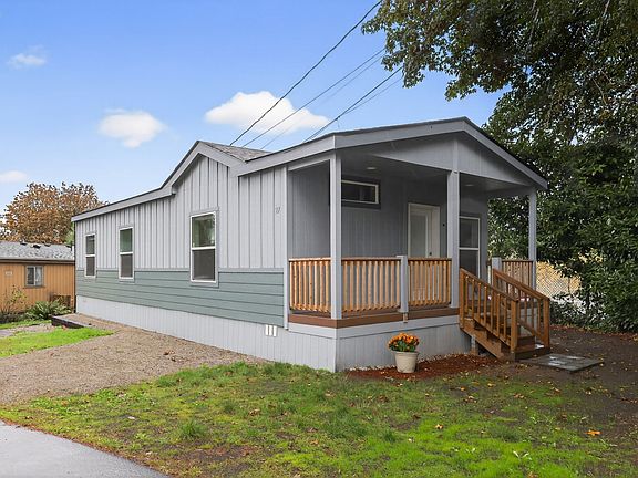 2nd image of 16551 SE 82nd Dr #27A