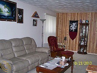 3rd image of 4680 Campbell St