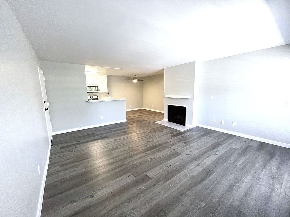 1st image of 3445 Mentone Ave APT 102