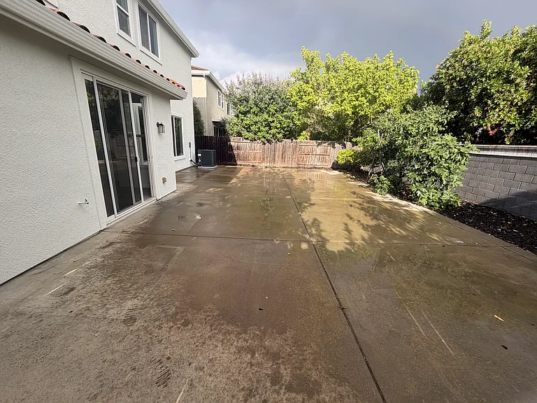 109 Cropton Ct — Photo 61