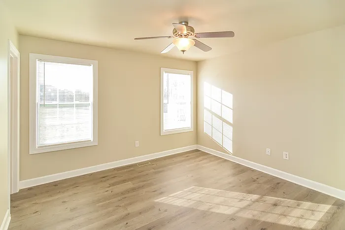 232 Tanner Point Dr — Photo 7