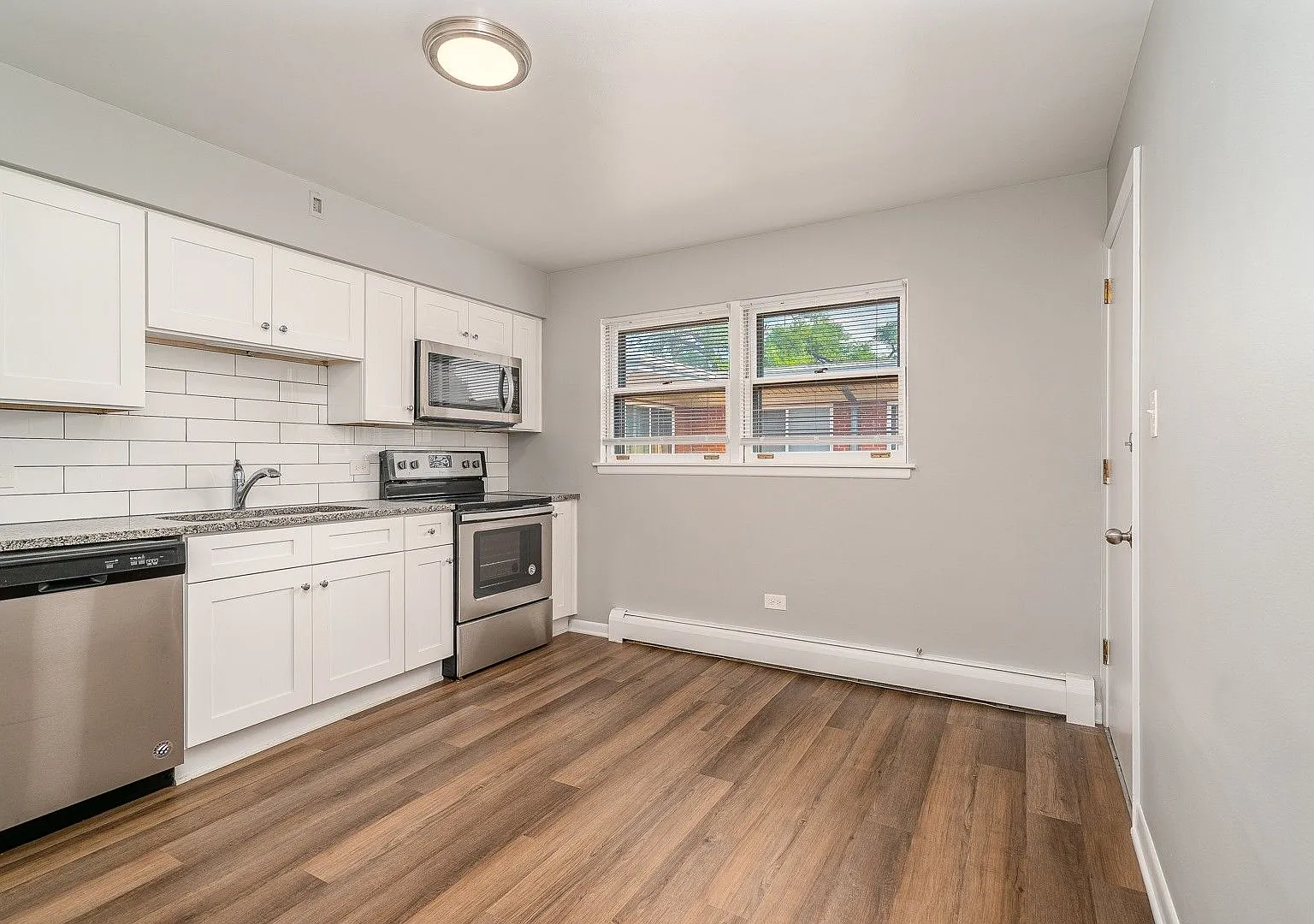 34-42 Waiola Apartments — Photo 3