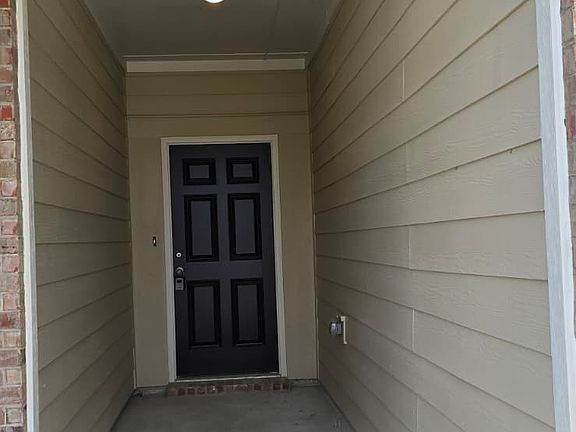 3rd image of 12727 Haymarket Dr