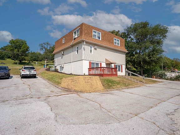 5th image of 1033 Valley Dr