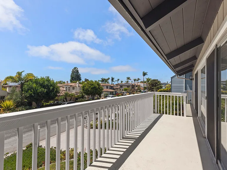 13981 Mercado Dr — Photo 27