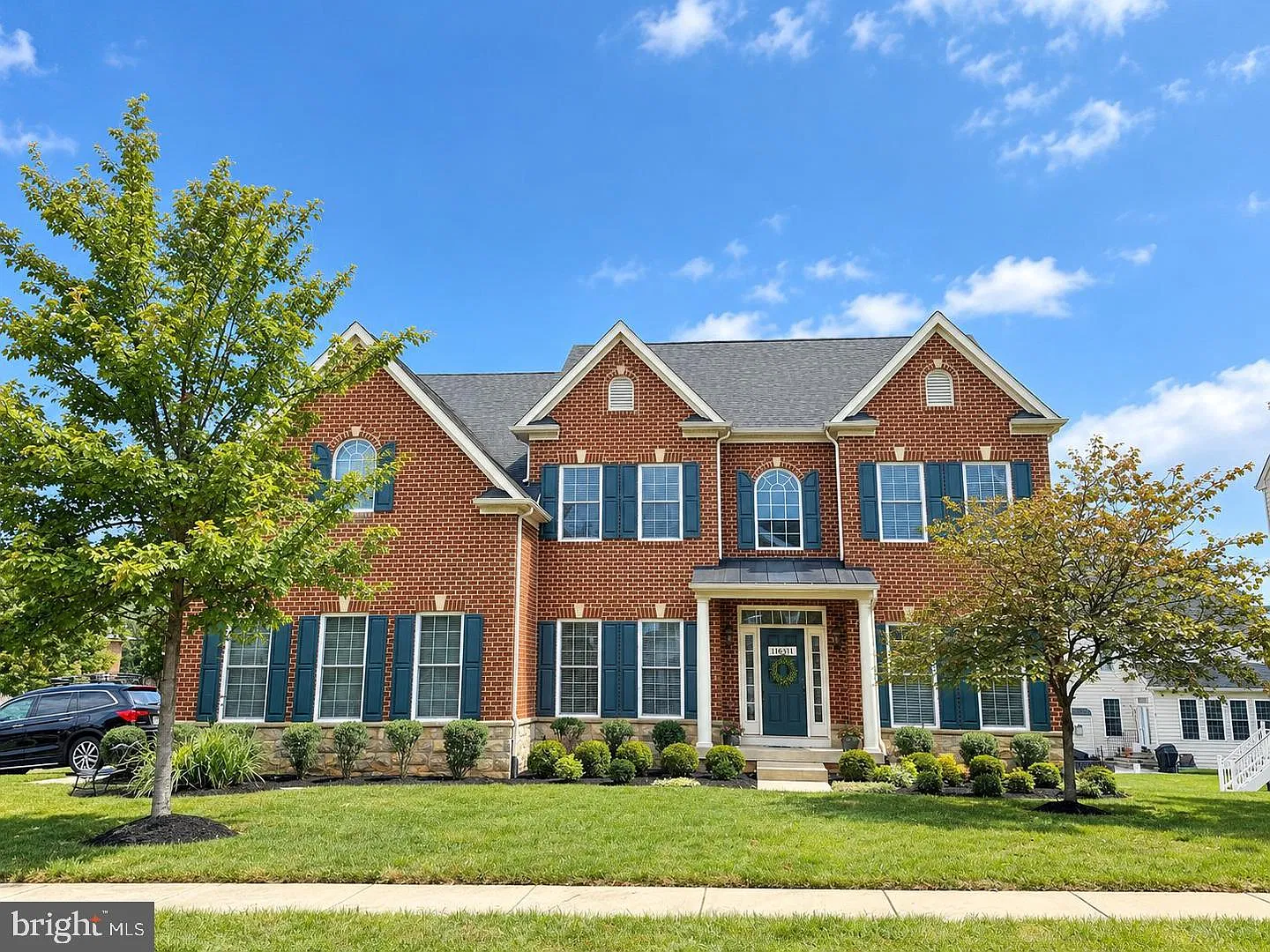 5 bed, 5.0 bath, 4438 sqft, $6,000 — Photo 3