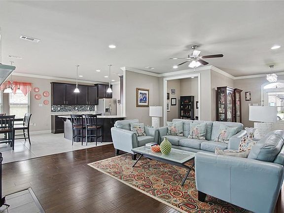4th image of 9567 Silverbell Pl