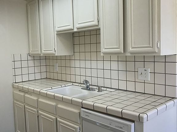 3rd image of 498 W 13th St APT 111
